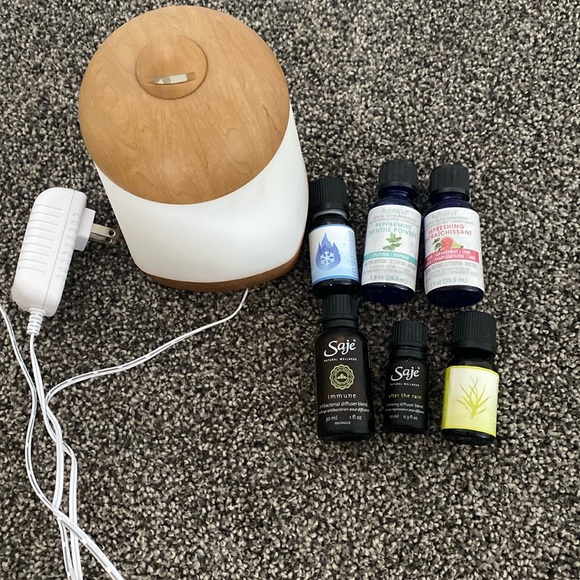 Light up air diffuser with oils - Picture 1 of 1